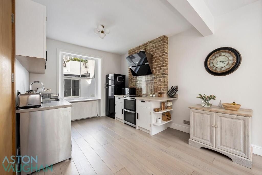 Property photo 2 of 21 4534083