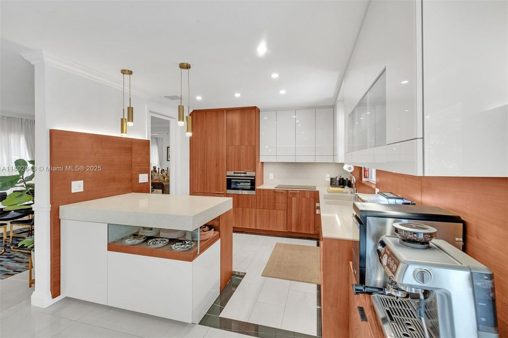 Property photo 3 of 5 <Alttext/>