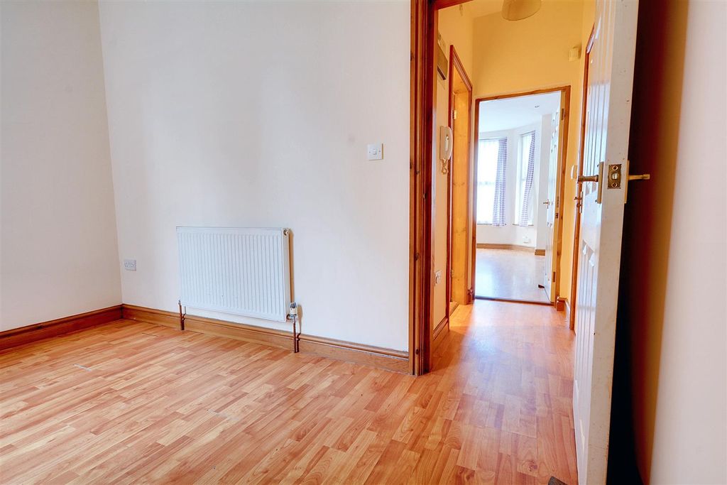 Property photo 2 of 11 10. Bedroom 2.Jpg