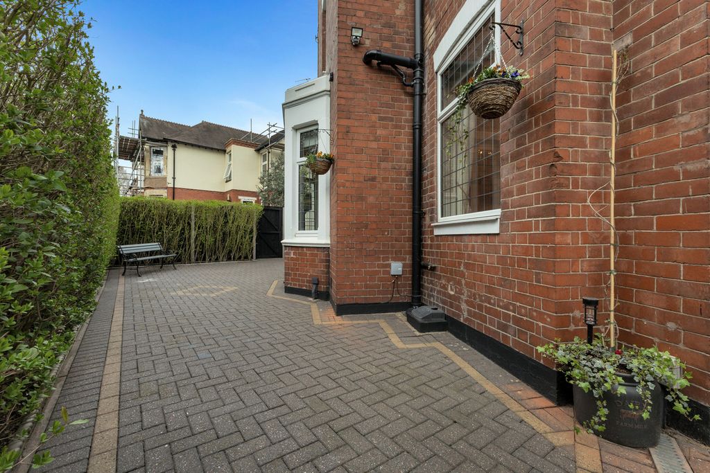 Additional image 31 of 4 bed semi-detached house for saleBrays Lane, Coventry CV2