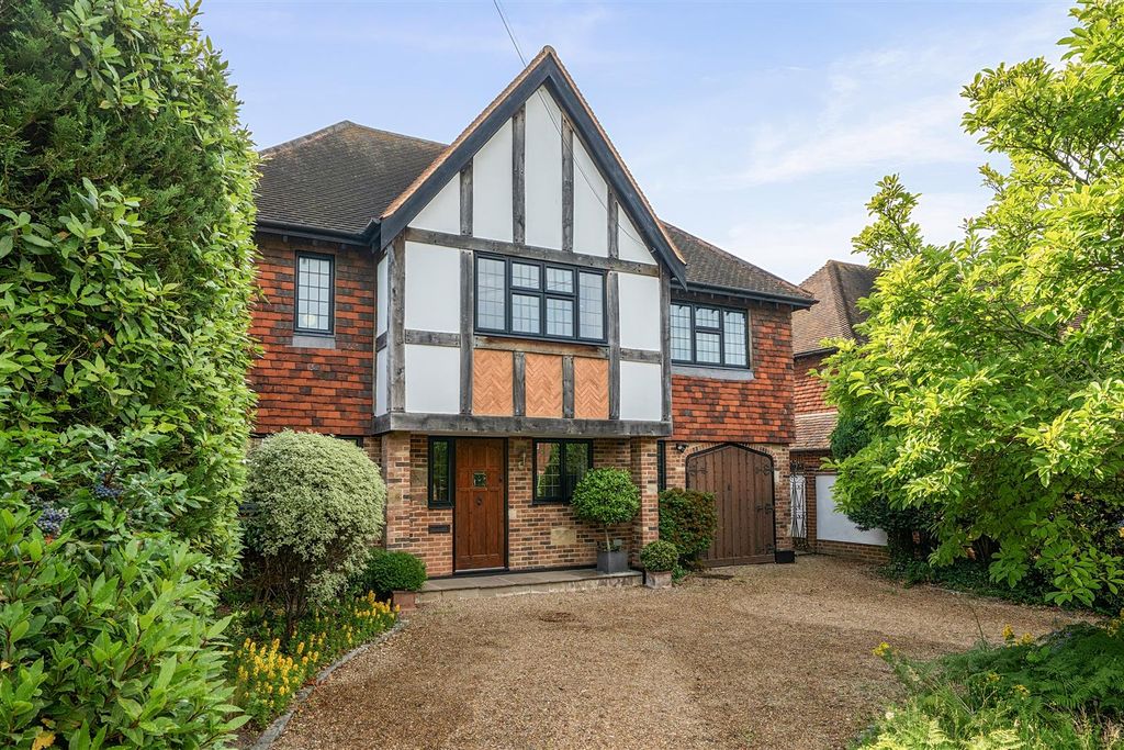 Property photo 1 of 20 1476618-3-6A345ba5Bbdda.Jpg