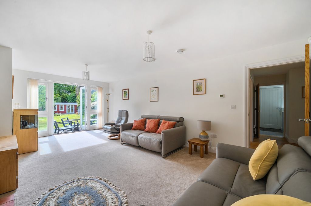 Property photo 2 of 18