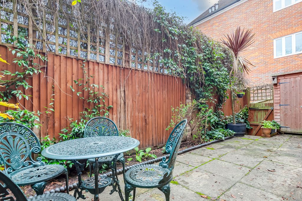 Property photo 3 of 29 Picture No. 28