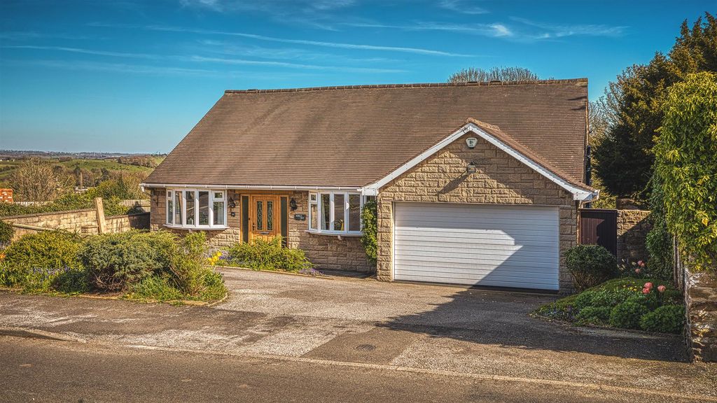 Property photo 1 of 27