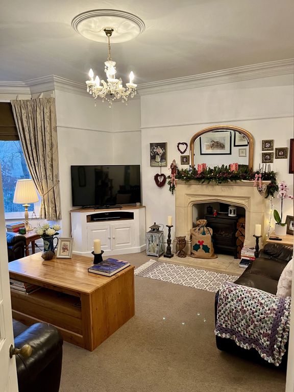 Property photo 1 of 33 Main Image