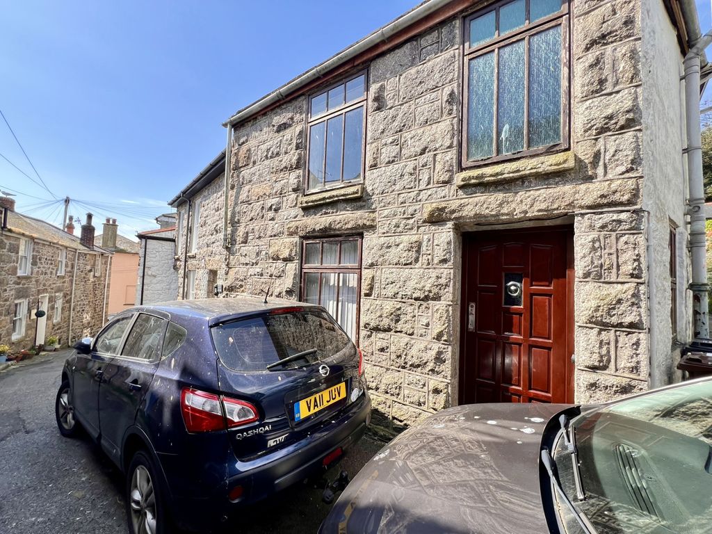 Property photo 1 of 5 1Â Bedroom End Terraced House For Sale