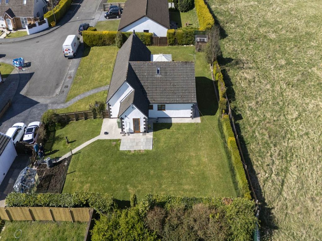 Property photo 2 of 20 Amberley 2