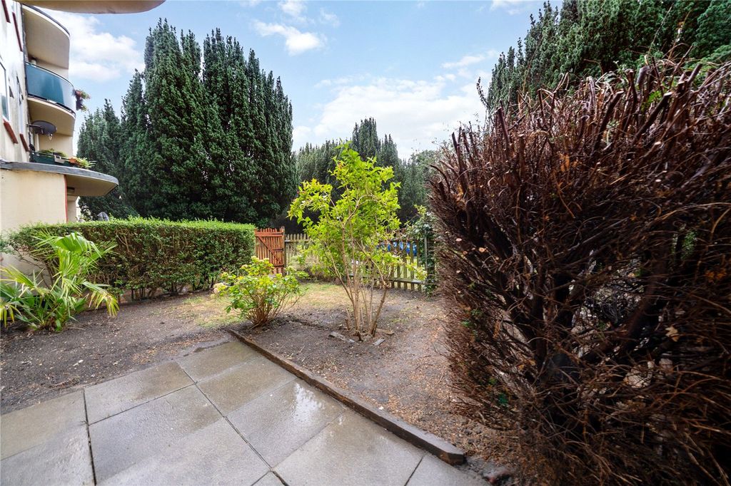 Property photo 2 of 10 Picture No. 14