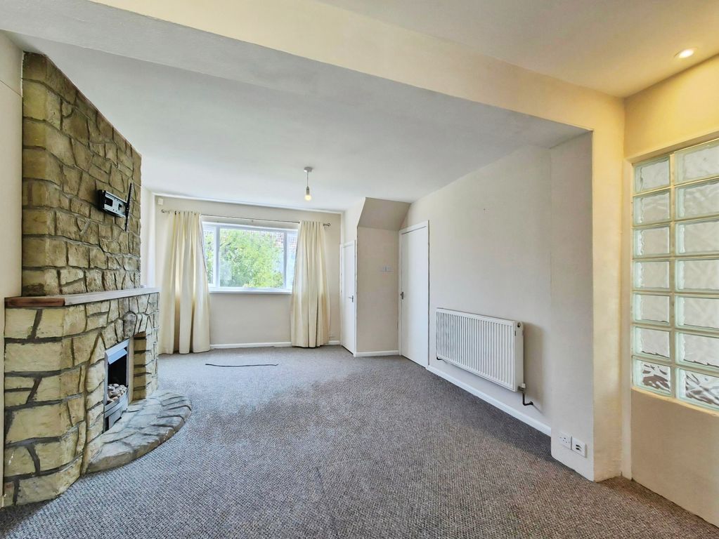 Property photo 3 of 26
