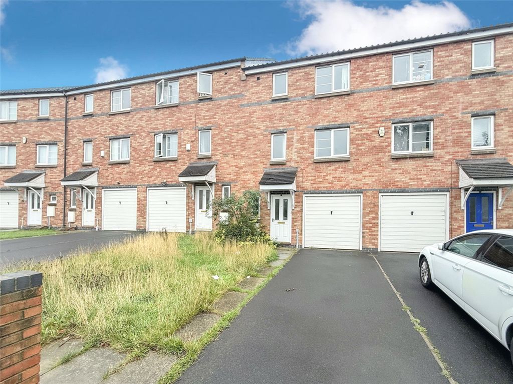 Property photo 1 of 21 External