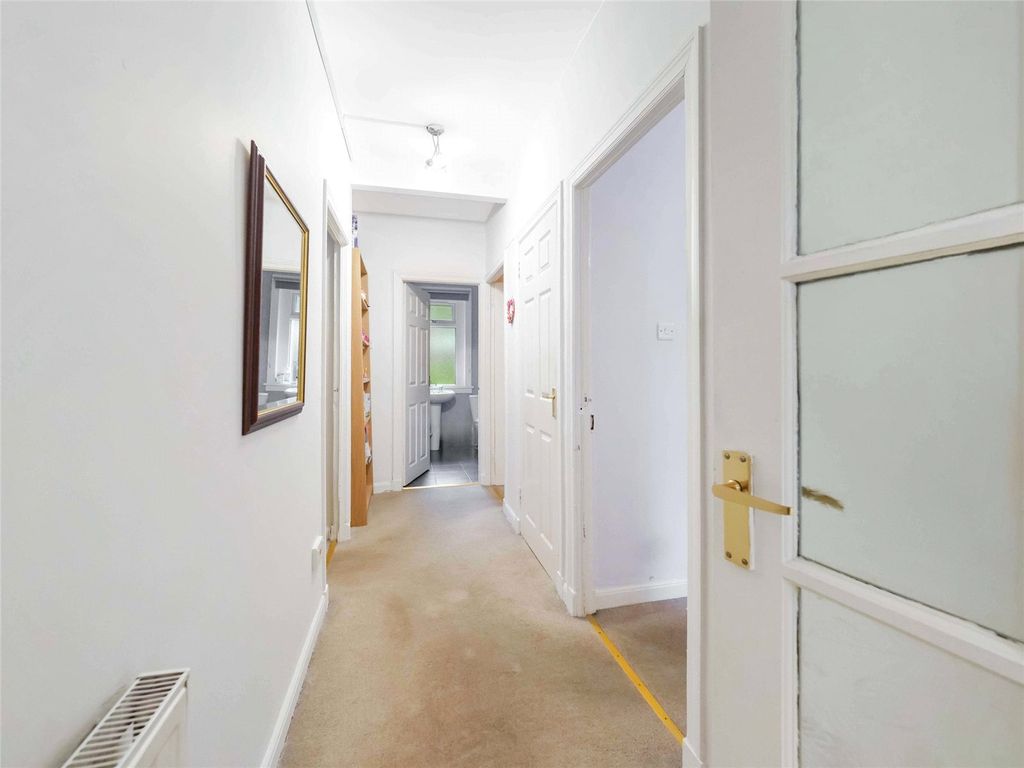 Property photo 2 of 21 Picture No. 02