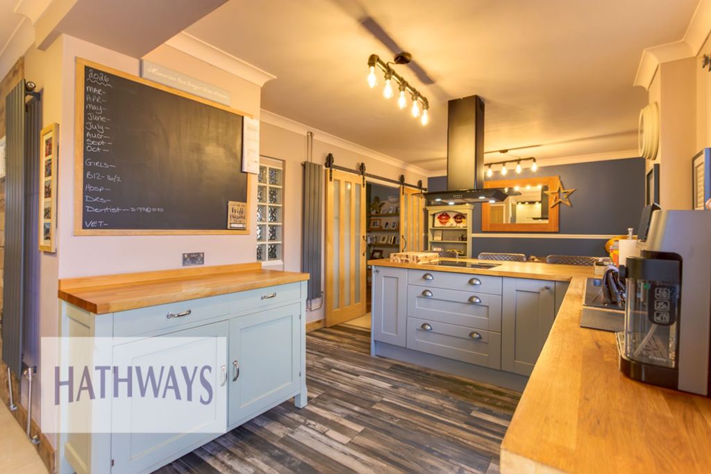 Property photo 3 of 47