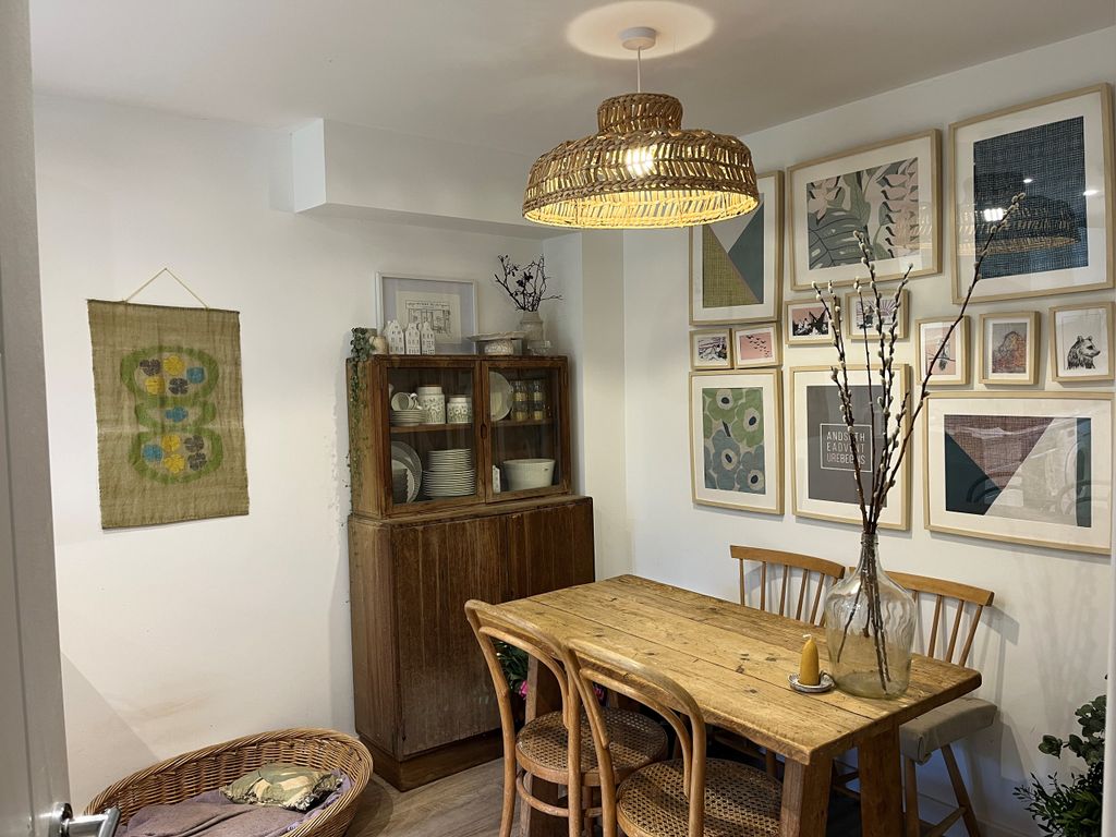 Property photo 3 of 12 Dining Area