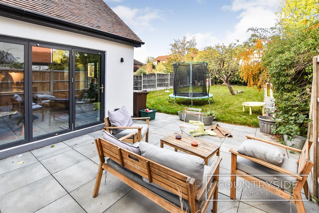 Property photo 2 of 13 Rear Garden