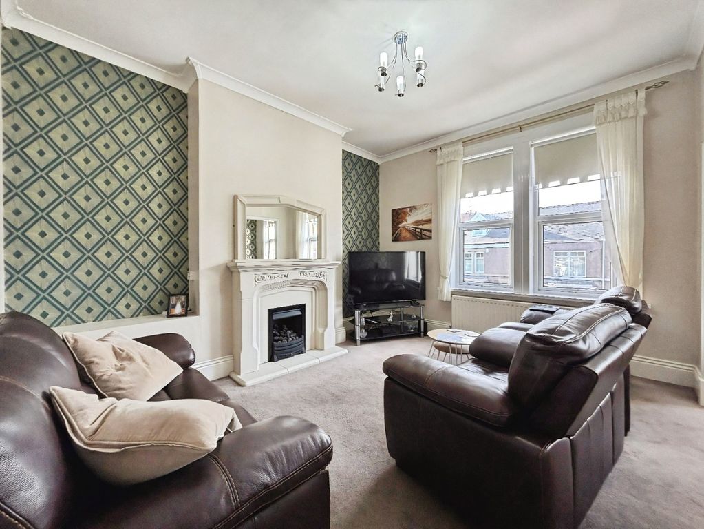 Property photo 1 of 14 4896990