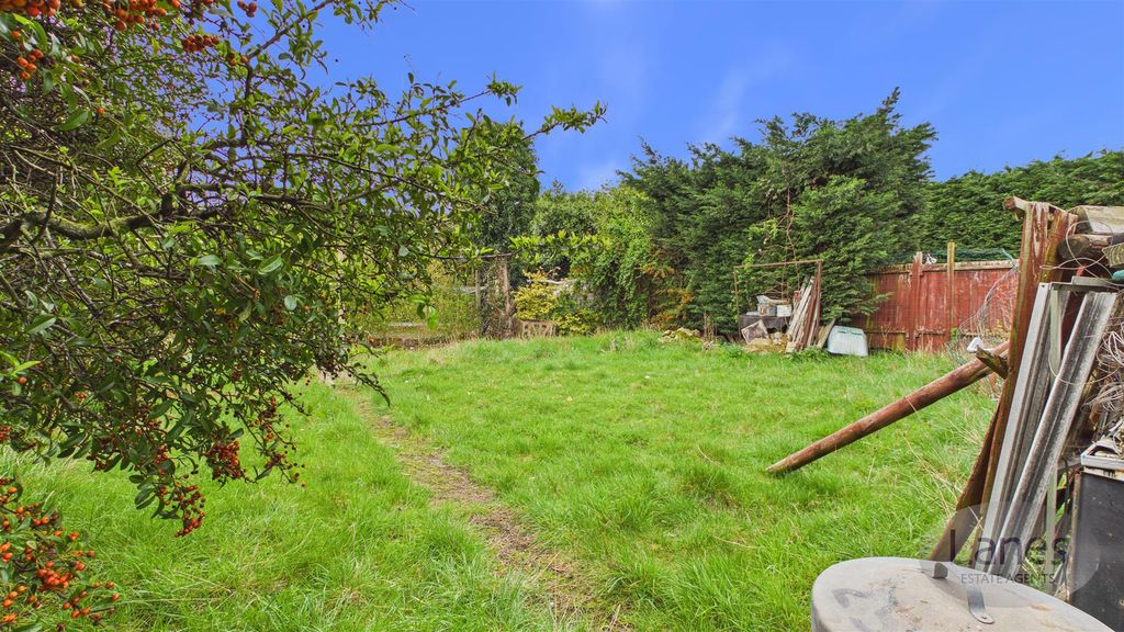 Property photo 2 of 10 Cam03457G0-Pr0048-Still001.Jpg