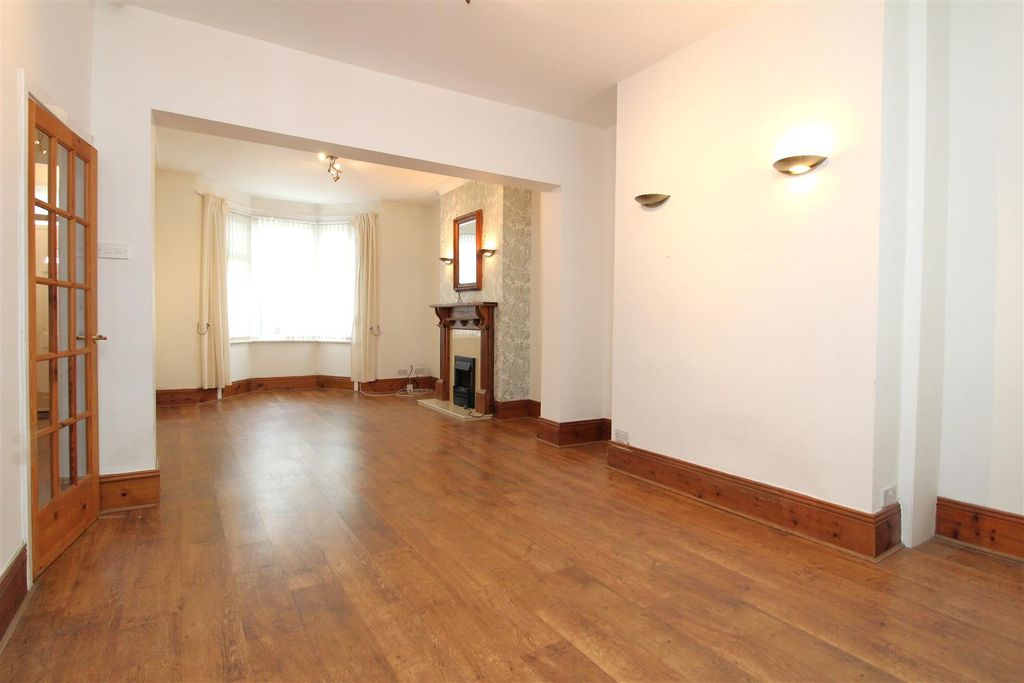 Property photo 2 of 14 Img_8436.Jpg