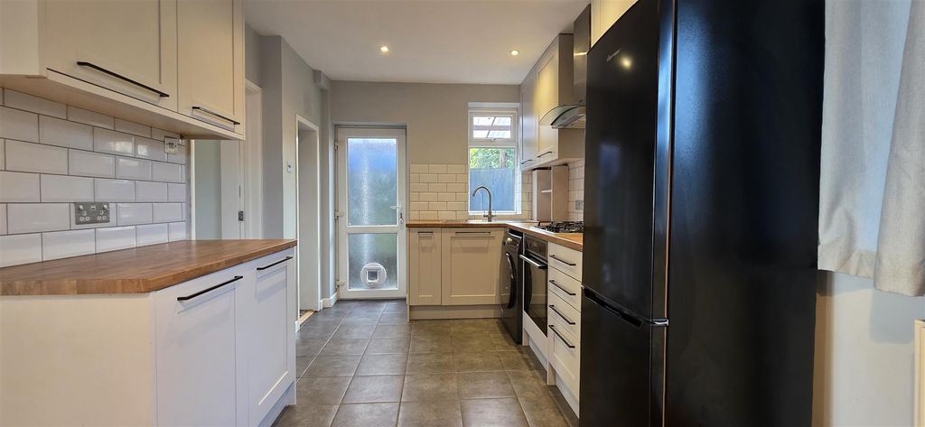 Property photo 2 of 9 20251113_092211.Jpg