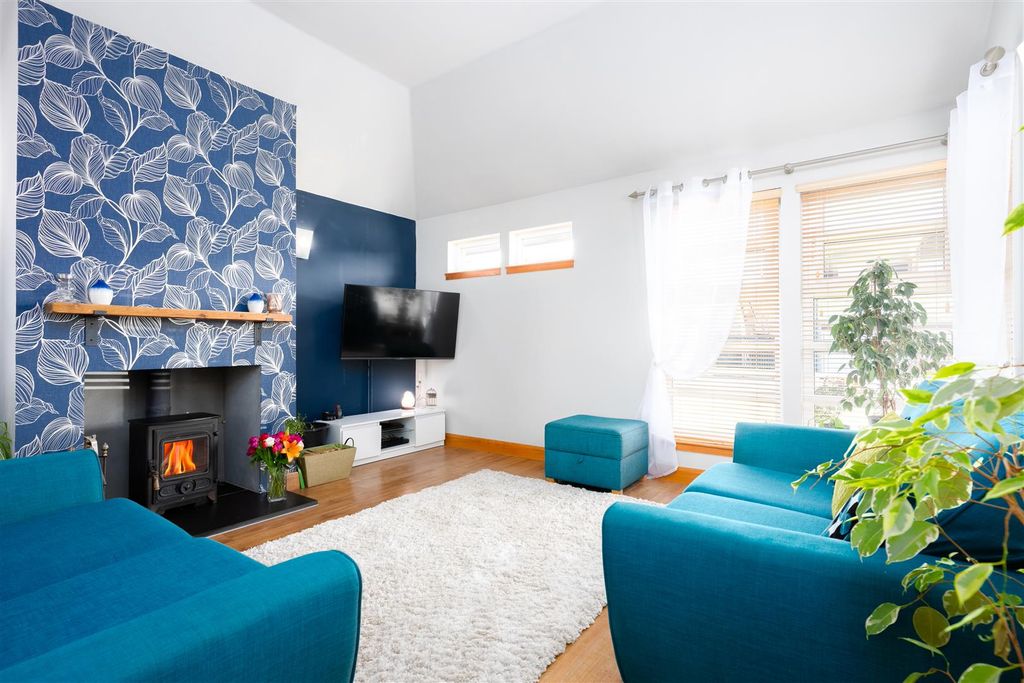 Property photo 2 of 42 24Hunterhall-0008.Jpg