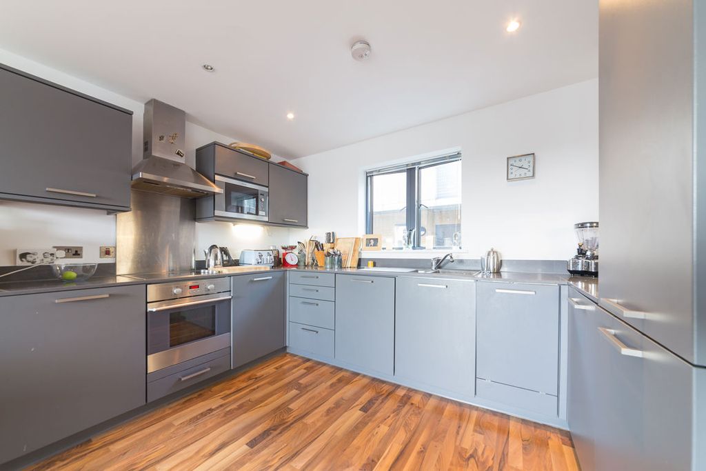 Property photo 2 of 6