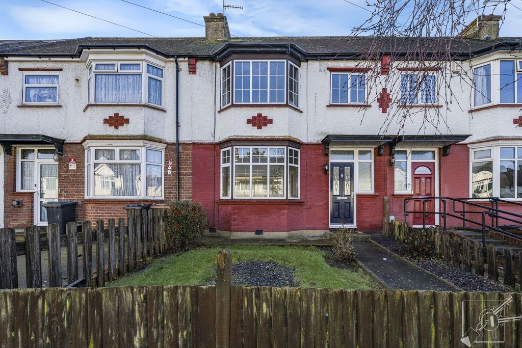 Property photo 1 of 21 Front