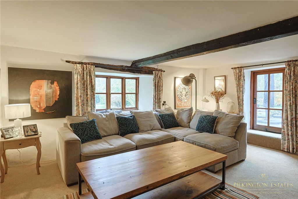 Property photo 3 of 21 4274263