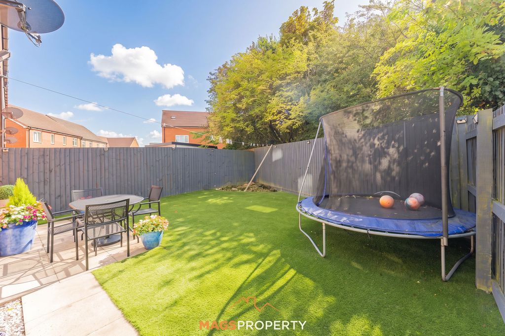 Property photo 3 of 29