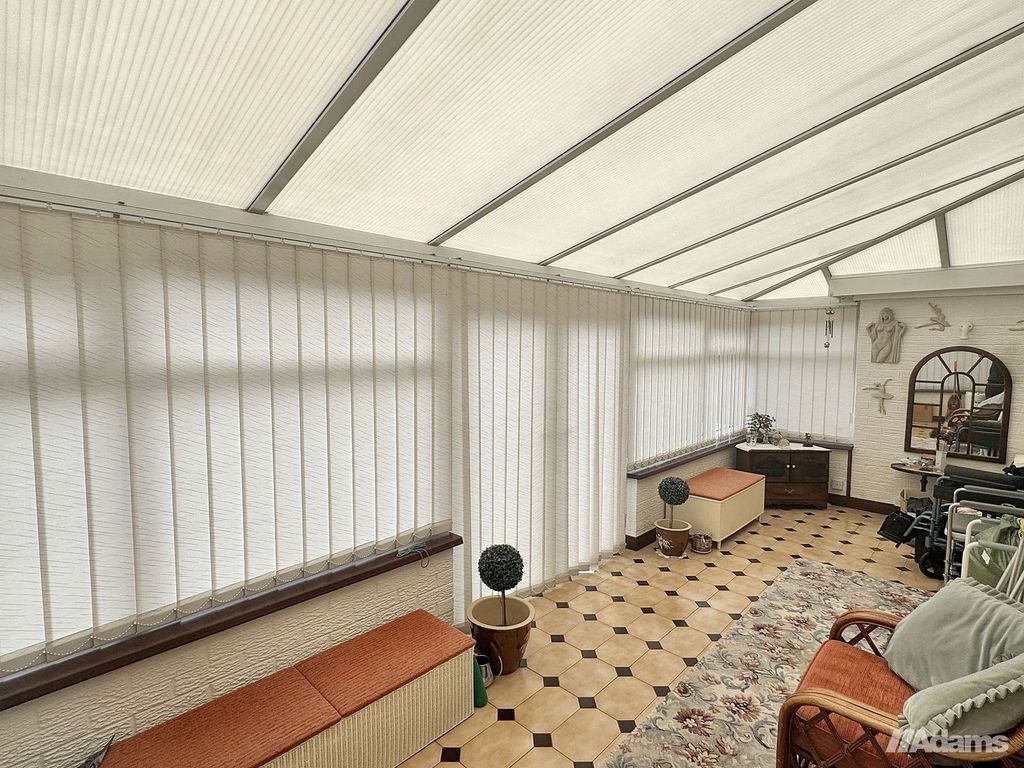 Property photo 2 of 31