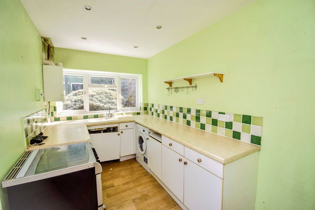 Property photo 3 of 15
