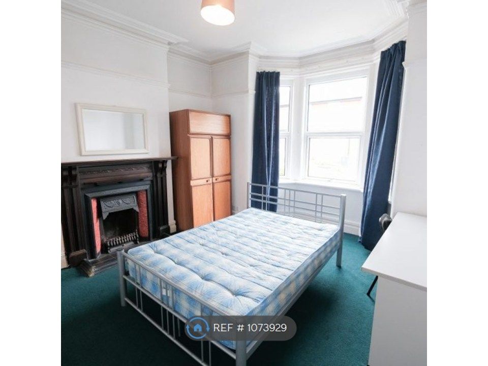 Property photo 3 of 24