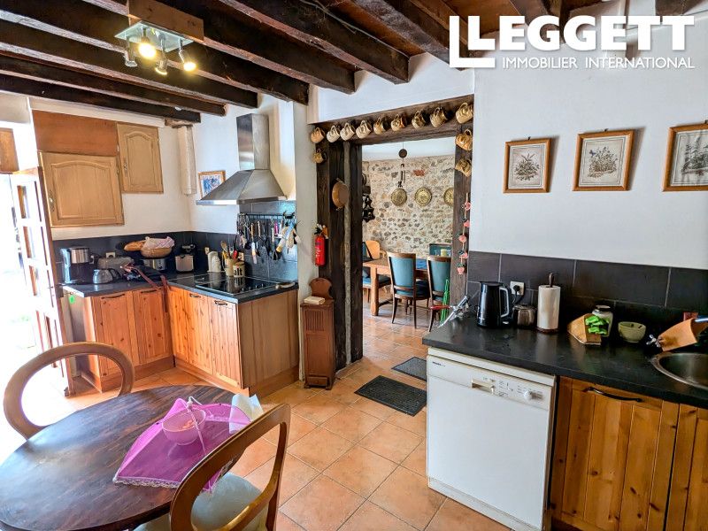 Property photo 3 of 10