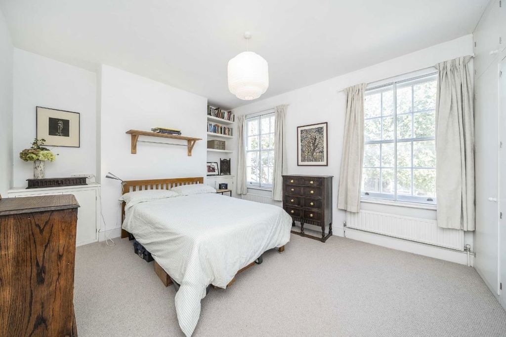 Property photo 2 of 7