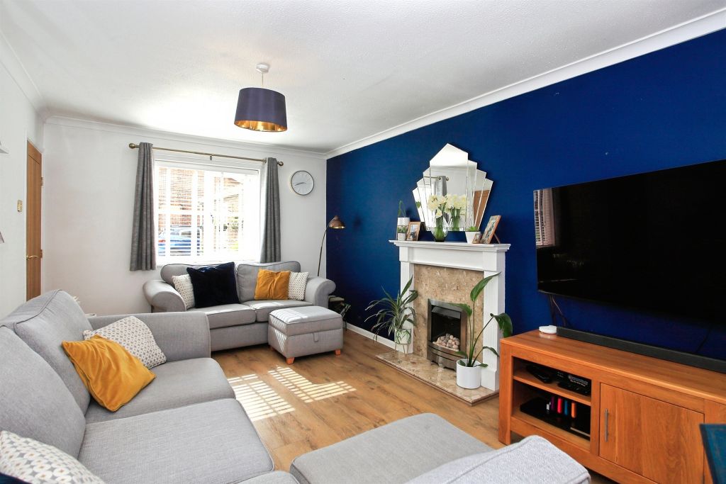 Property photo 2 of 19