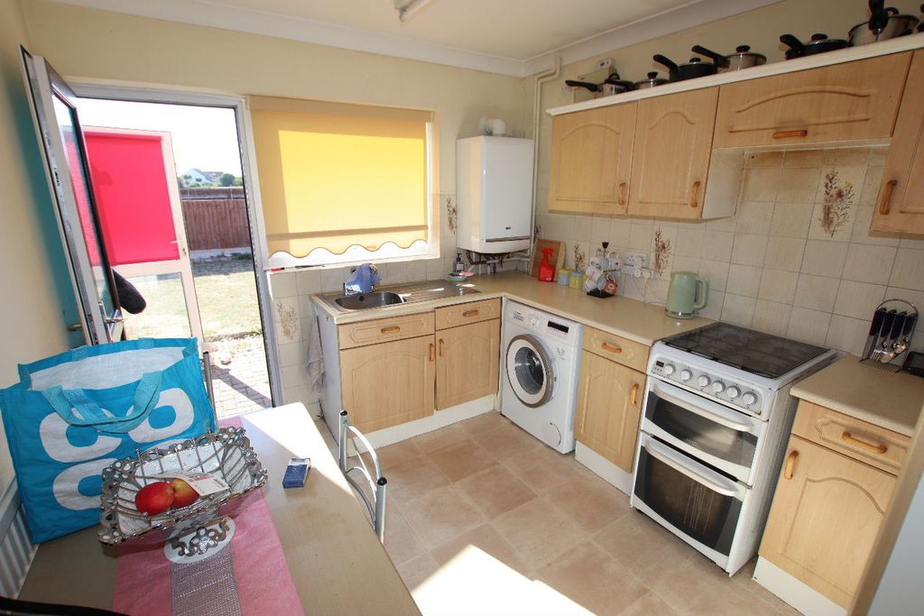 Property photo 3 of 12 Gallery
