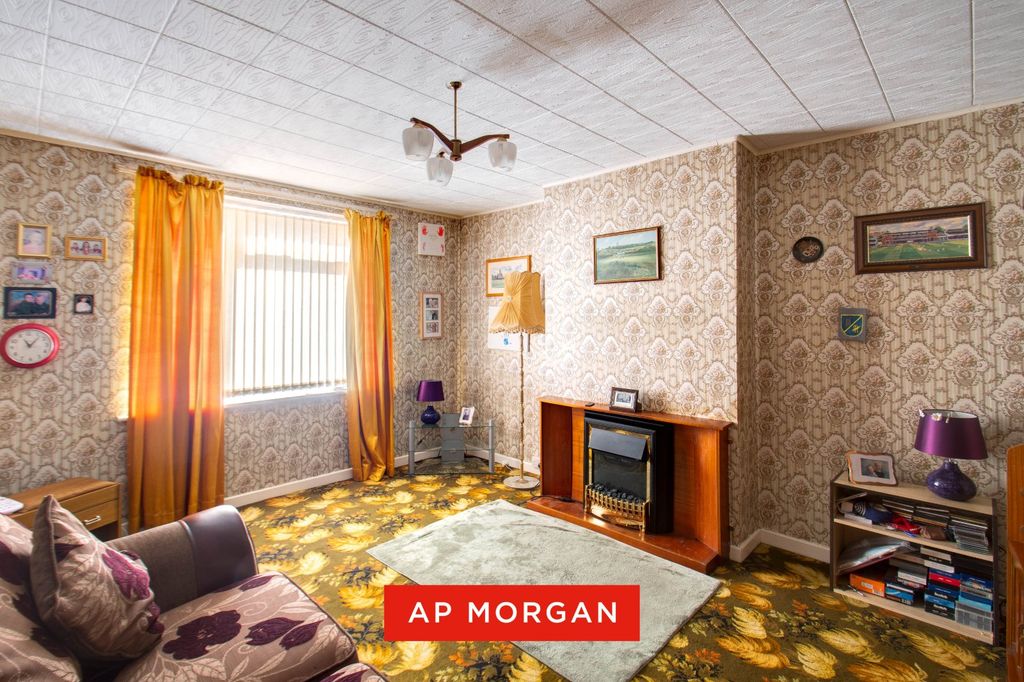 Property photo 2 of 13 Picture No. 09