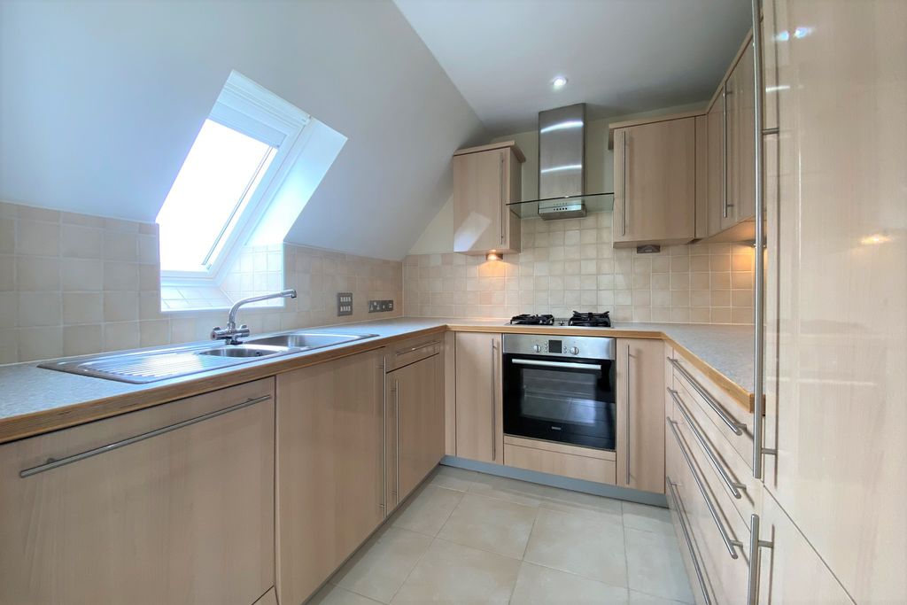 Property photo 2 of 12 Kitchen