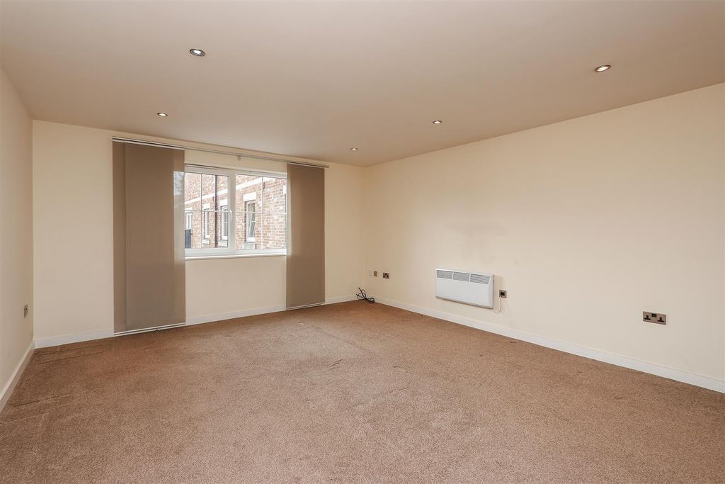 Property photo 2 of 11 Living Room.Jpg
