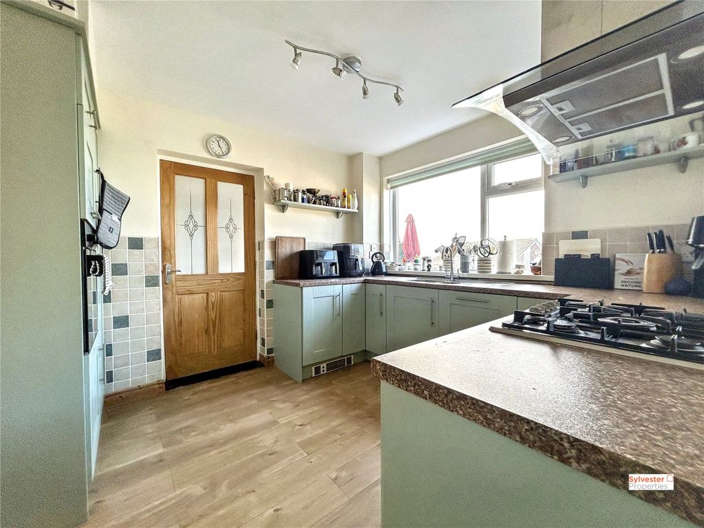 Property photo 3 of 25 Picture No. 06