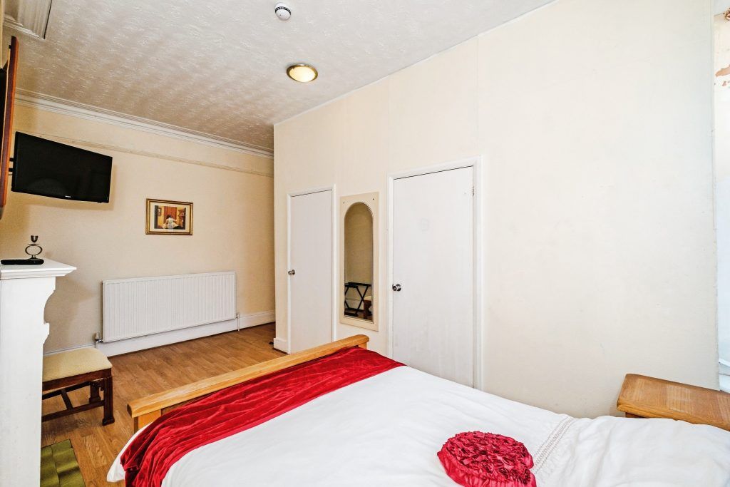 Additional image 14 of 8 bed semi-detached house for saleBeach Road, Littlehampton BN17
