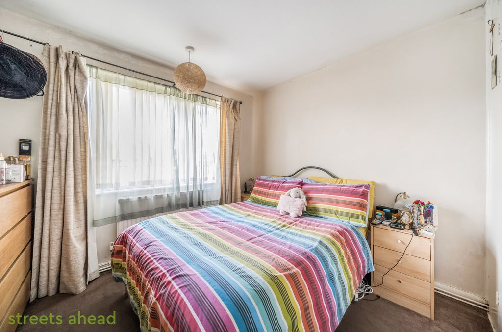 Property photo 2 of 15 F3d41243-7A5c-46A...