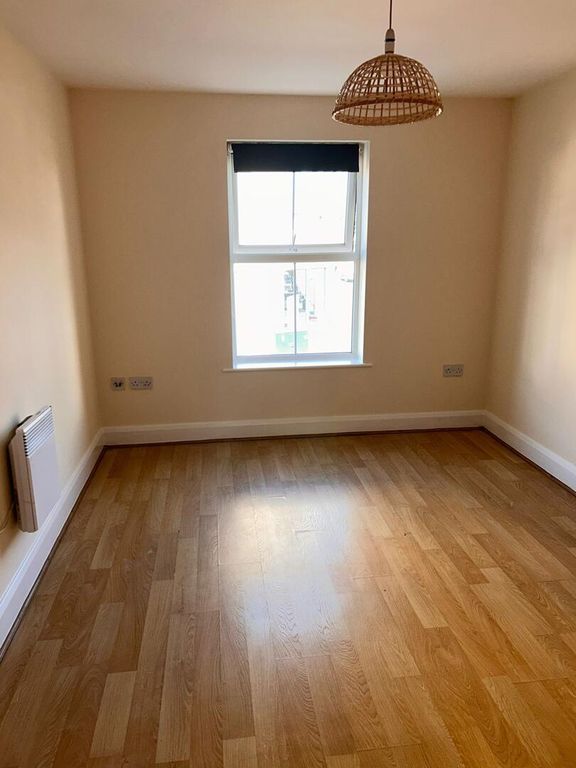 Property photo 2 of 15 Bedroom