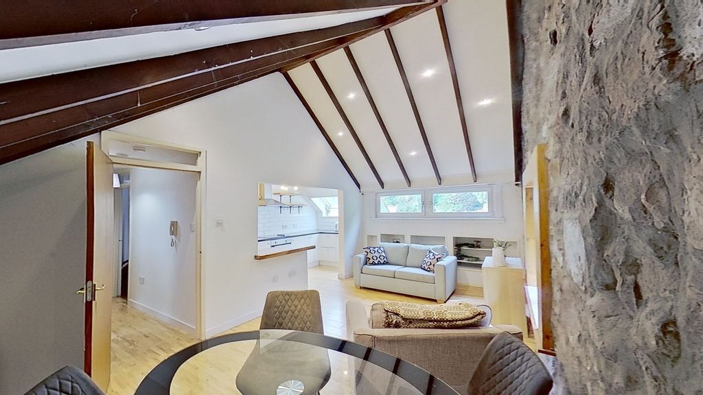 Property photo 2 of 16 Photo 2