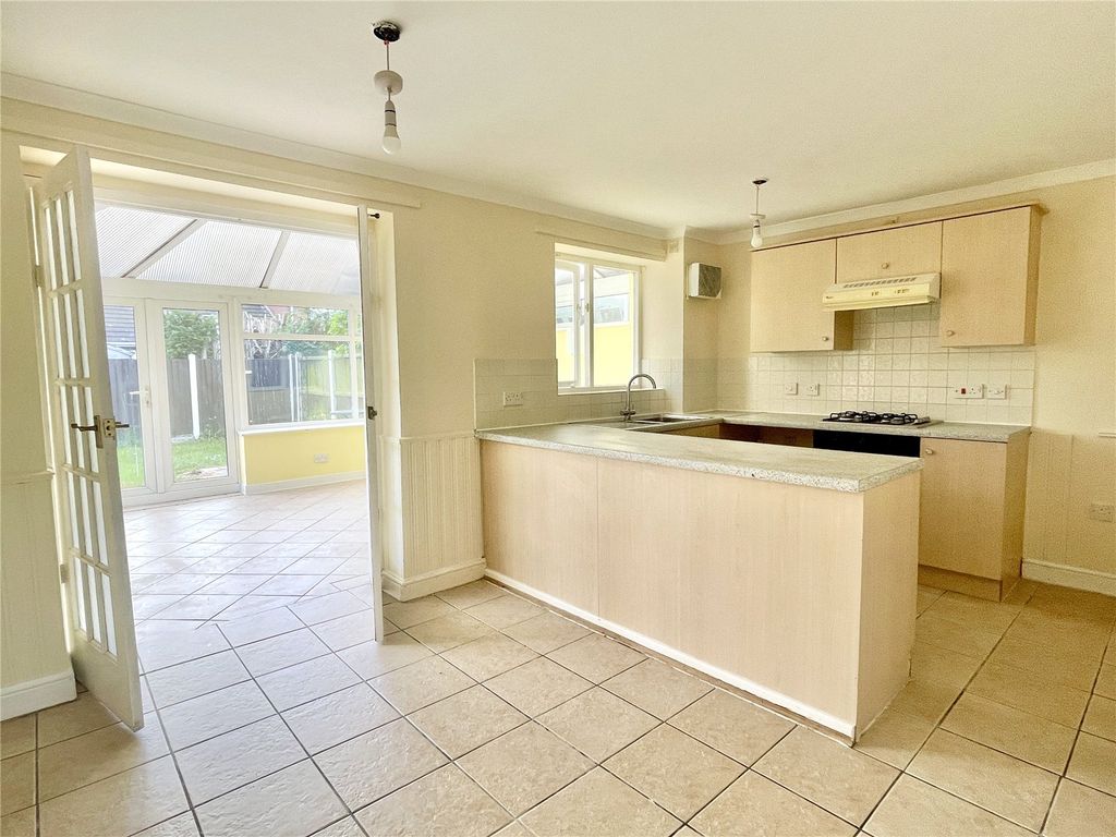 Property photo 2 of 14 Picture No. 15