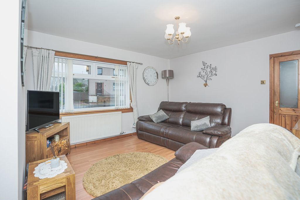 Property photo 3 of 30