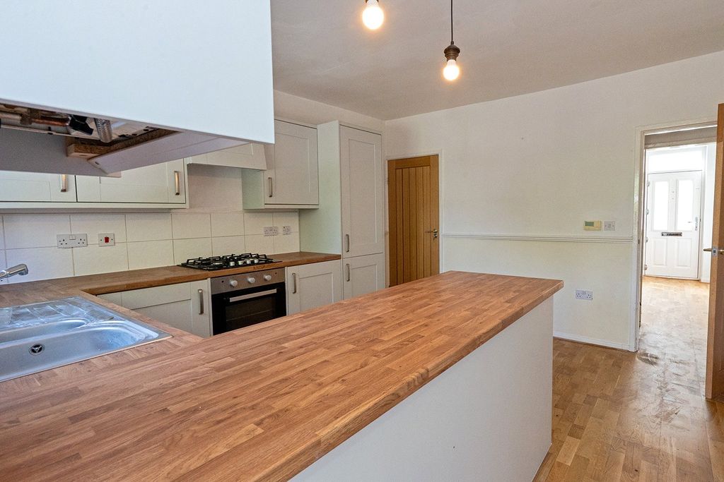 Property photo 3 of 15 Picture No. 13