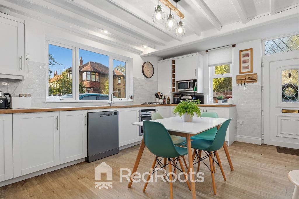 Property photo 3 of 21 4830195