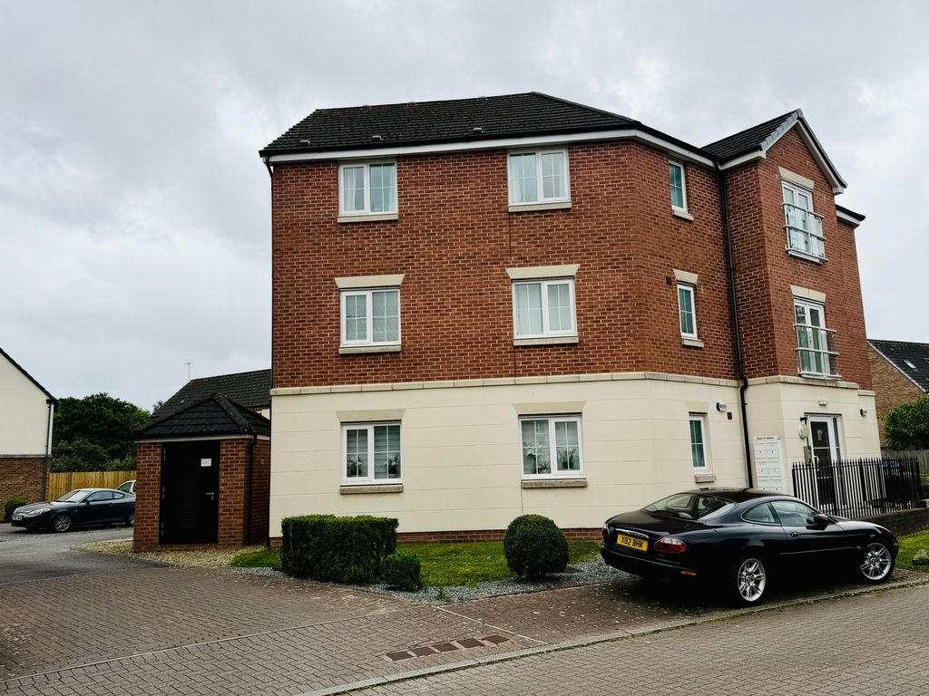 Property photo 3 of 12 Block Of 6 Flats