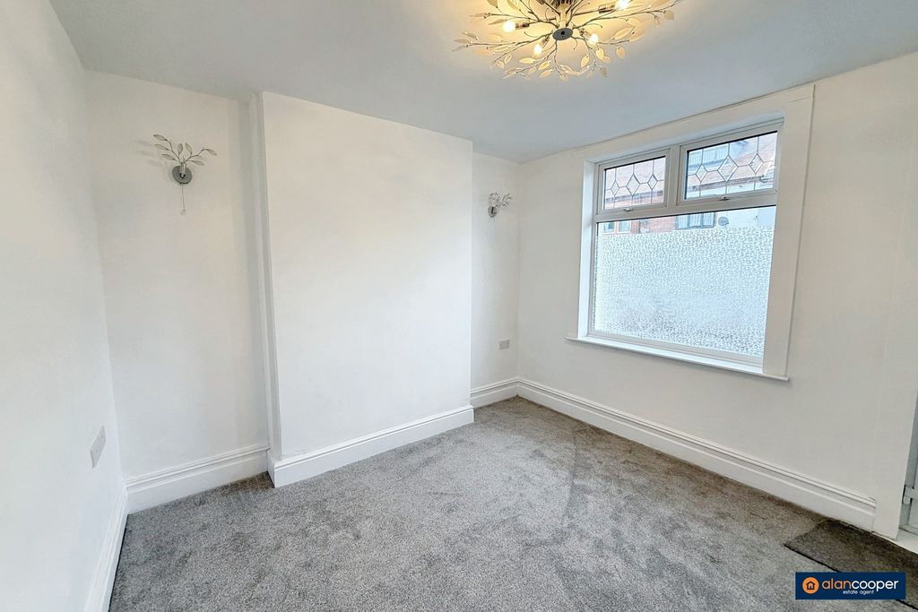 Property photo 3 of 19 3981177