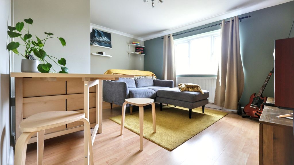 Property photo 3 of 10 Img_8046