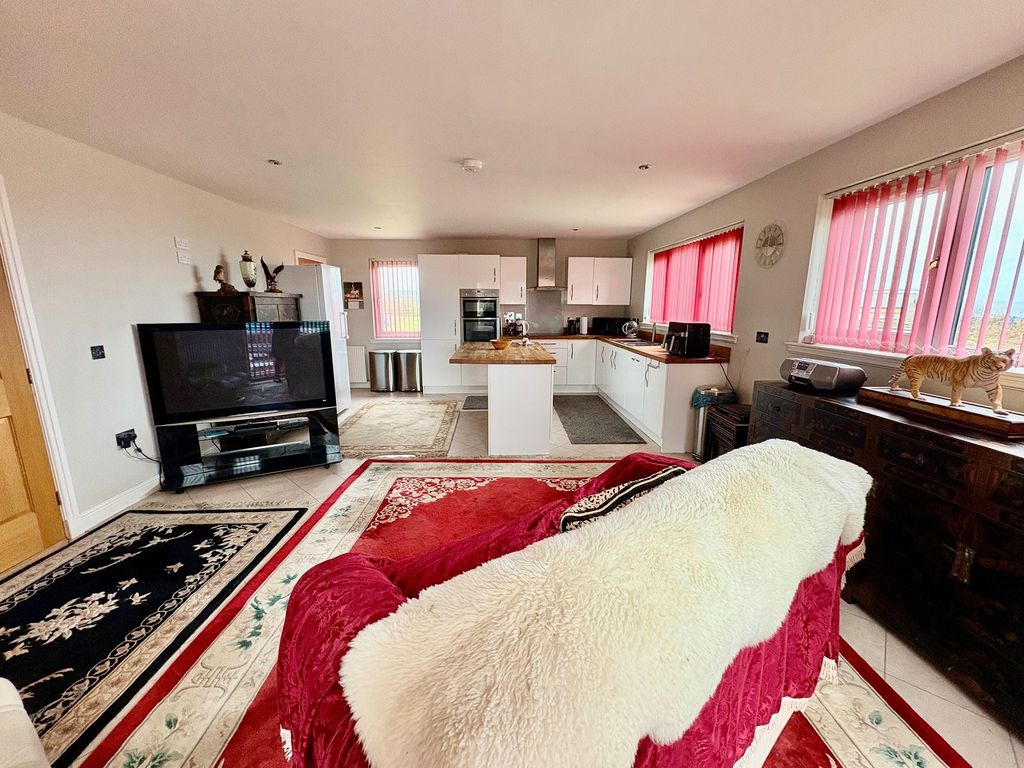 Property photo 2 of 14 Not Specified